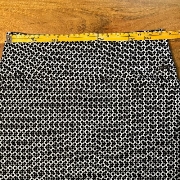 S.C. & Co. Navy & White Geometric Print Sport Skirt with Built-In Shorts, Size L - Picture 6 of 11